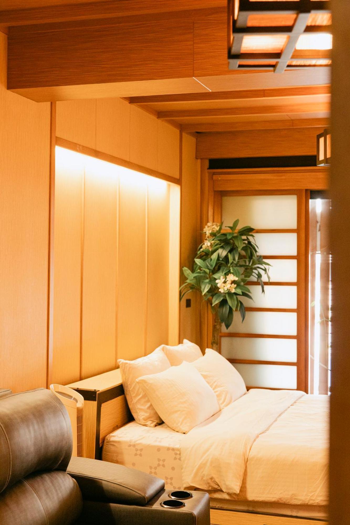 New York Loft & Japanese Magic By V4Skin Bangkok Bagian luar foto