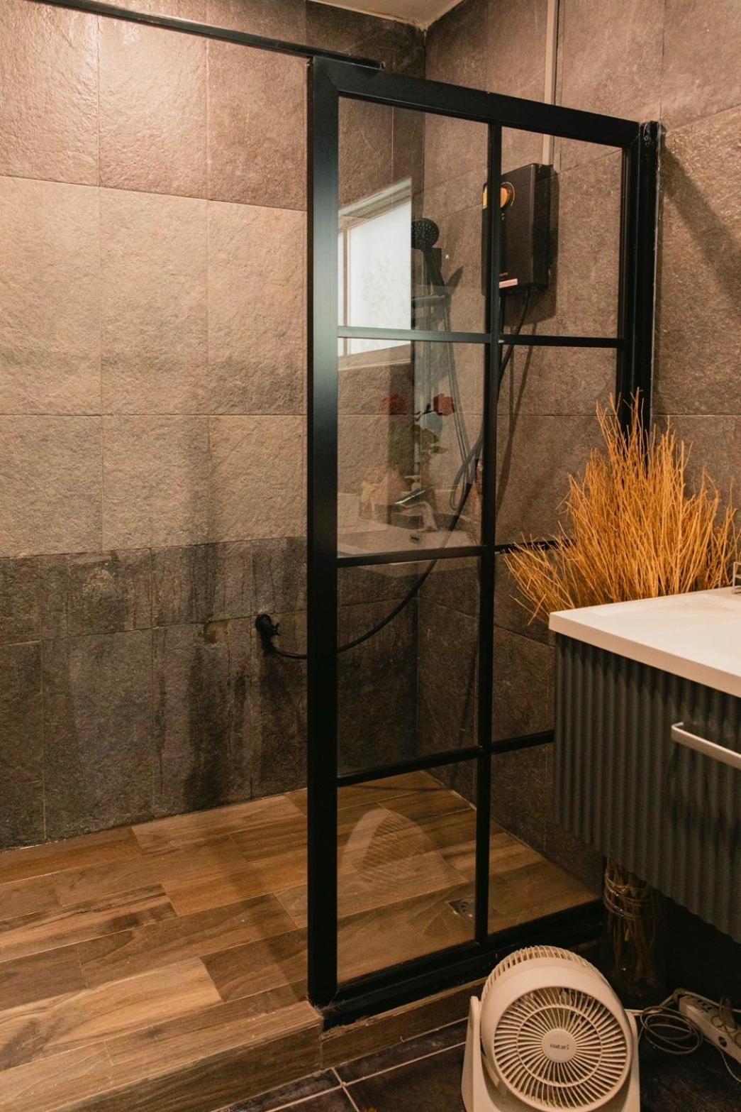 New York Loft & Japanese Magic By V4Skin Bangkok Bagian luar foto
